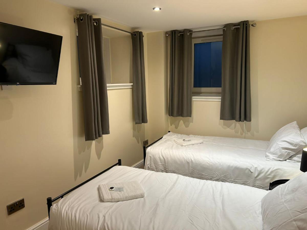 אדינבורו Twin Room With En-Suite מראה חיצוני תמונה