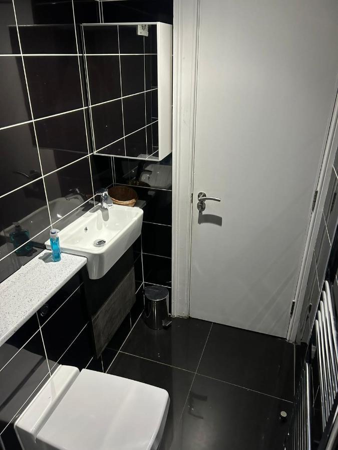 אדינבורו Twin Room With En-Suite מראה חיצוני תמונה